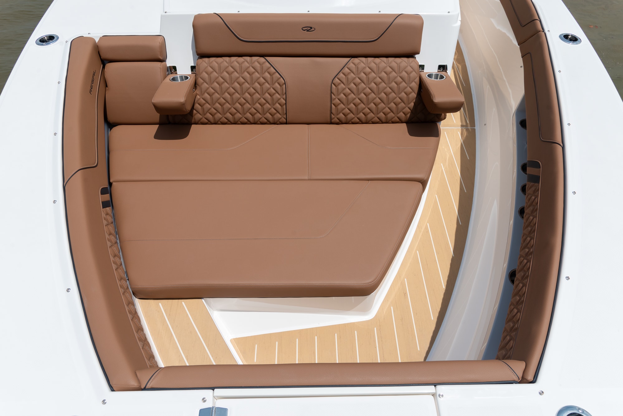 Slide: The Image of Regal 34 SAV 2027 - 66