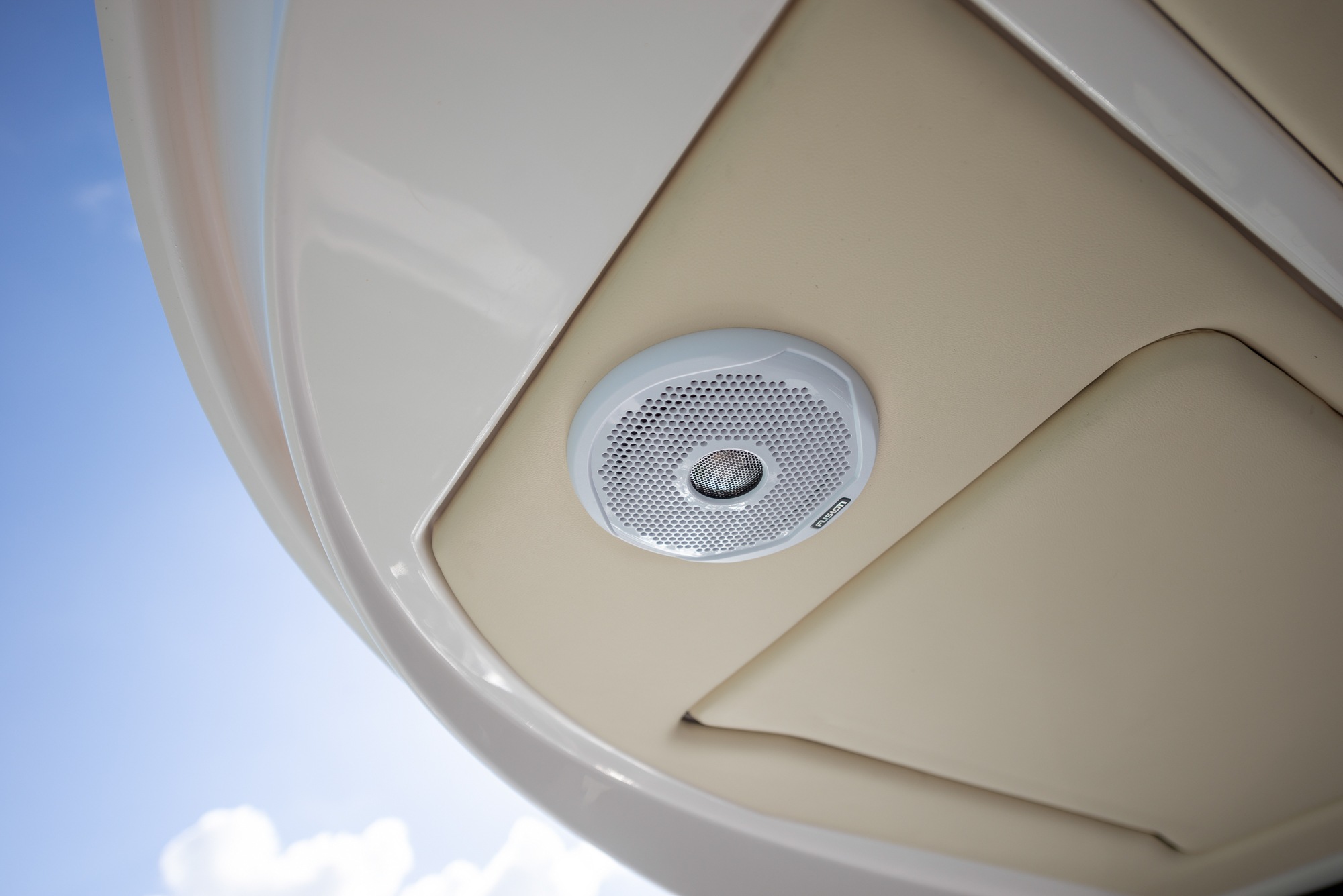 Slide: The Image of Regal 38 Fly 2027 - 19