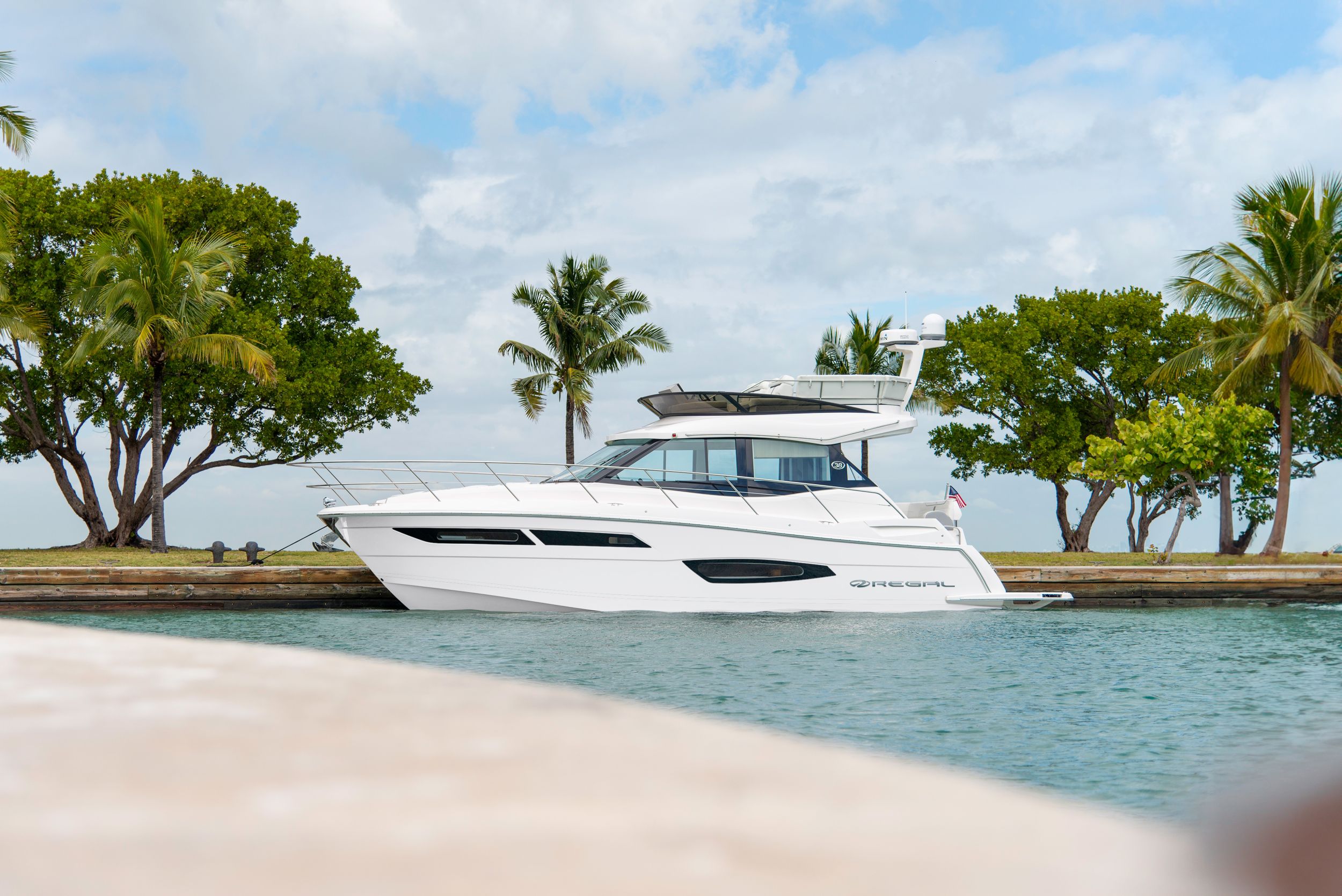 Slide: The Image of Regal 38 Fly 2027 - 46