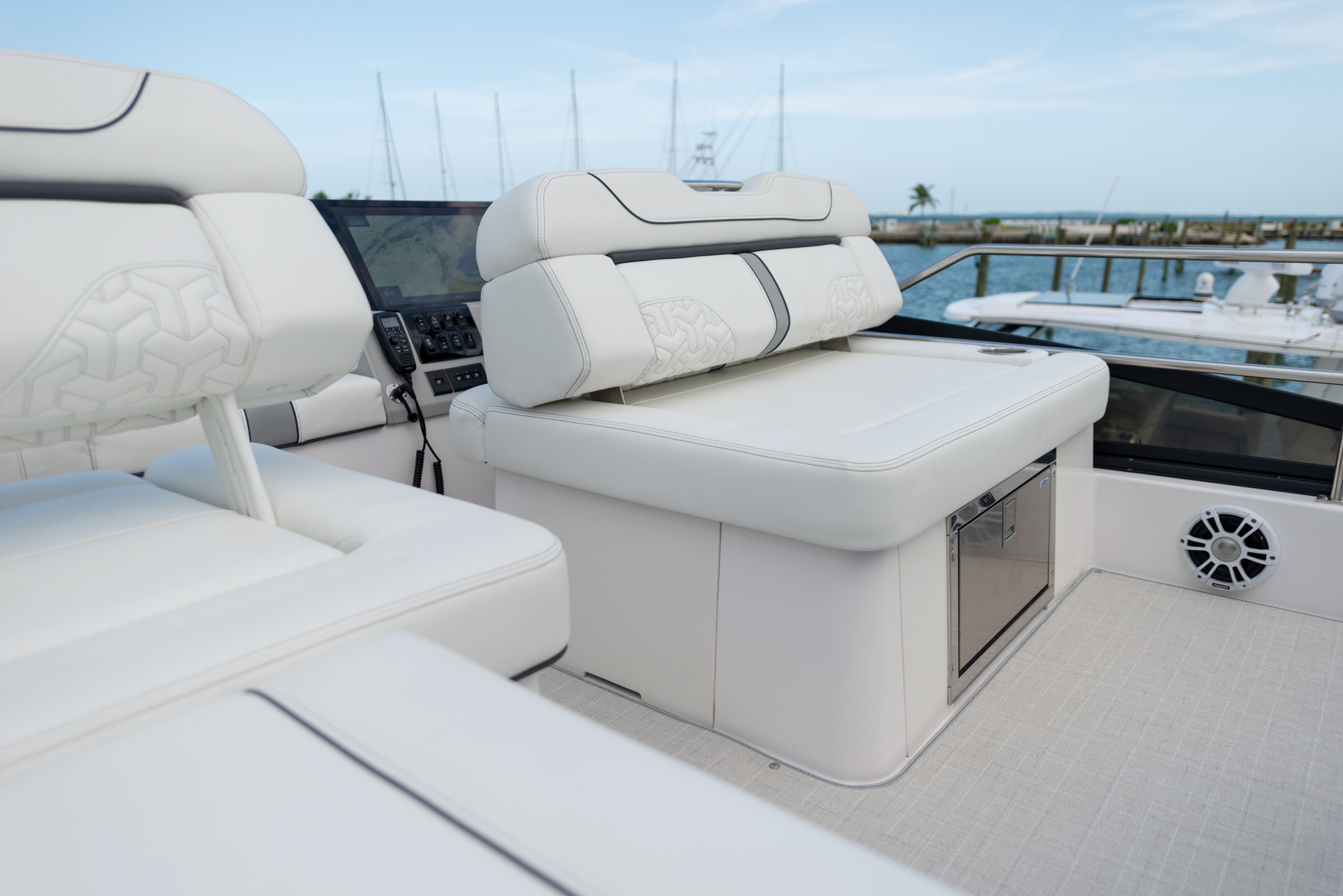Slide: The Image of Regal 38 FXO 2025 - 26