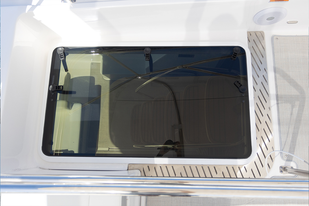 Slide: The Image of Regal 38 FXO 2026 - 92