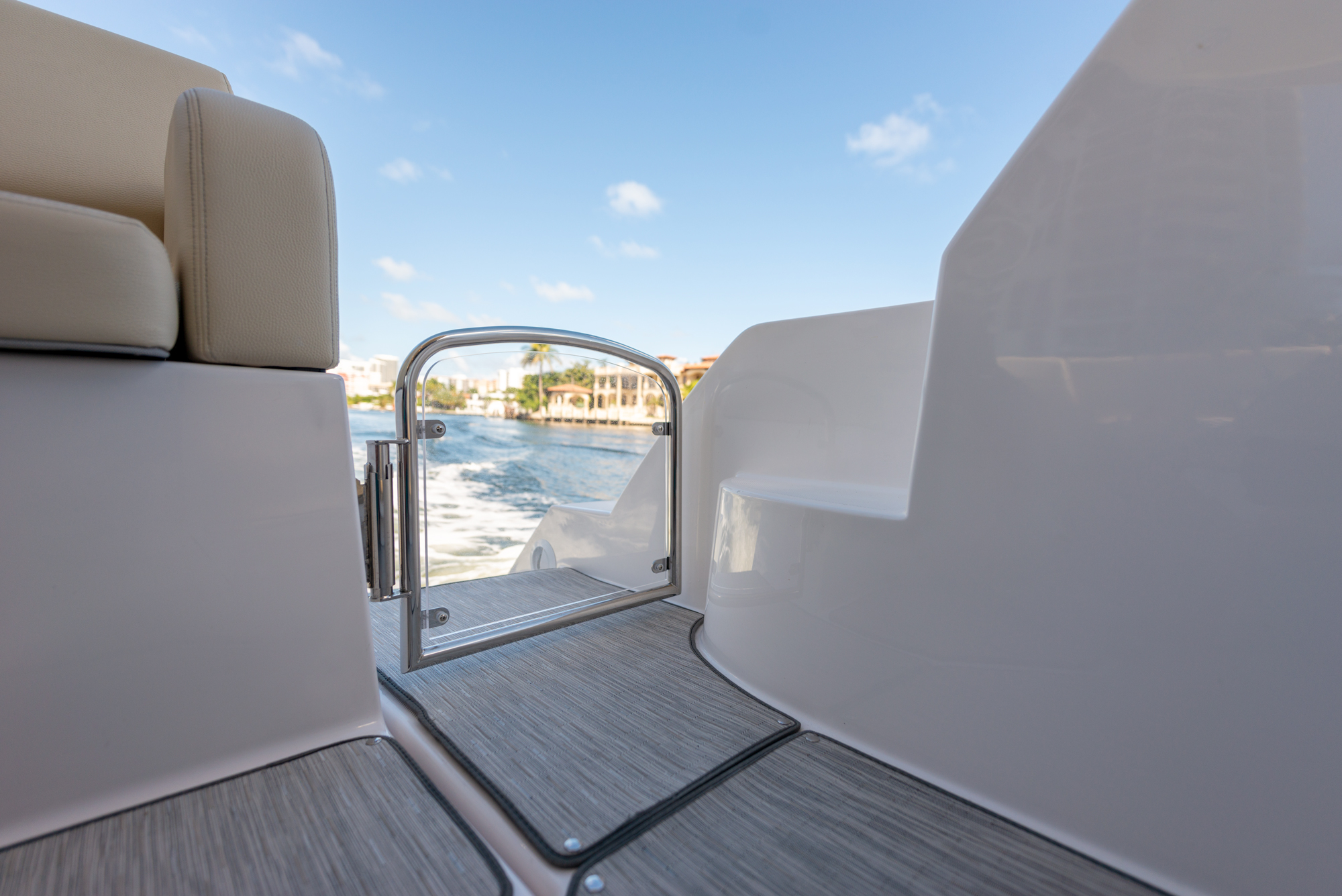 Slide: The Image of Regal 38 Grande Coupe 2025 - 18