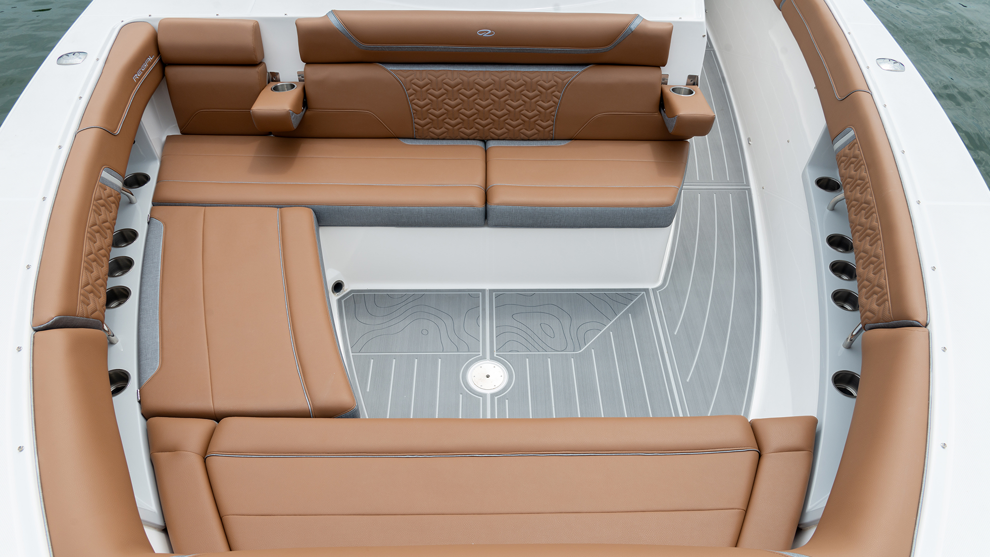 Slide: The Image of Regal 38 Surf 2026 - 43