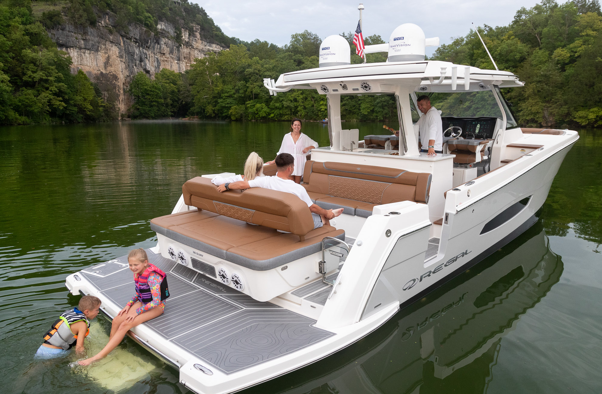 Slide: The Image of Regal 38 Surf 2026 - 7