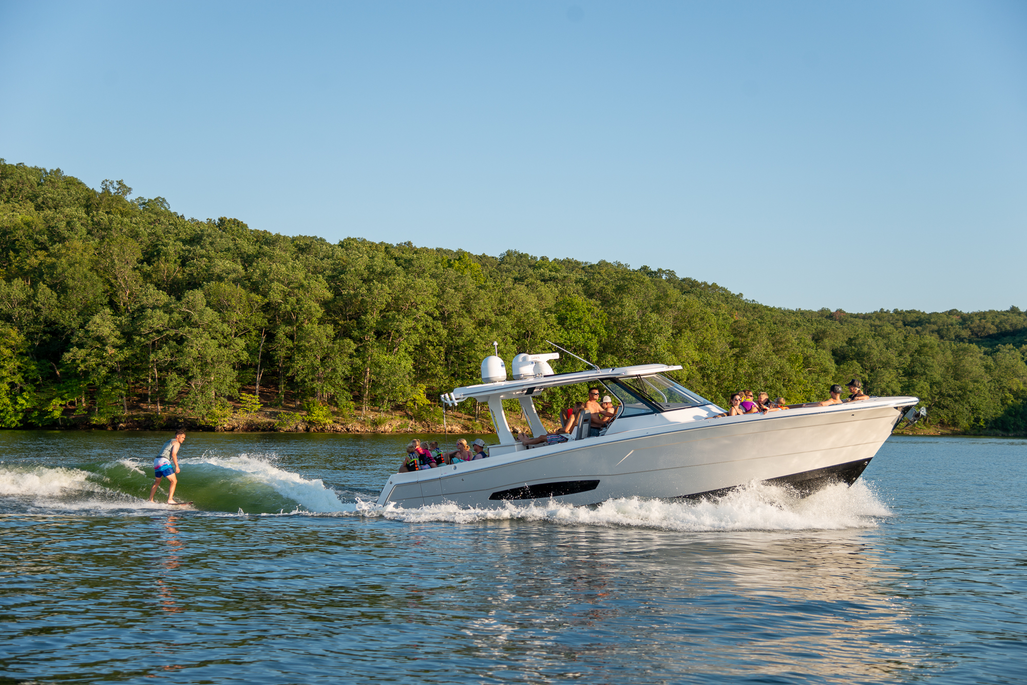 Slide: The Image of Regal 38 Surf 2026 - 33