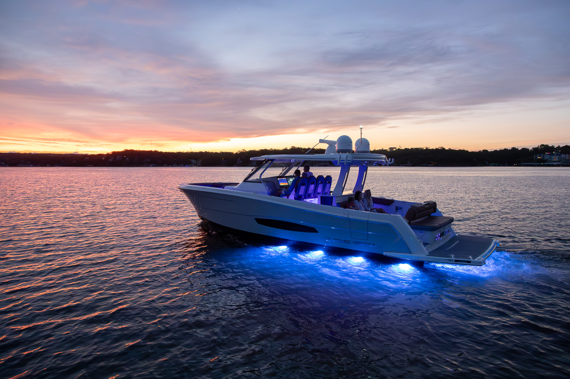The Image of Regal 38 Surf 2027 - 0