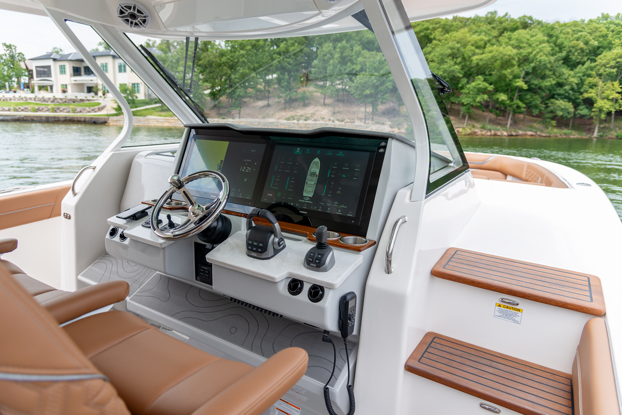 Slide: The Image of Regal 38 Surf 2027 - 16