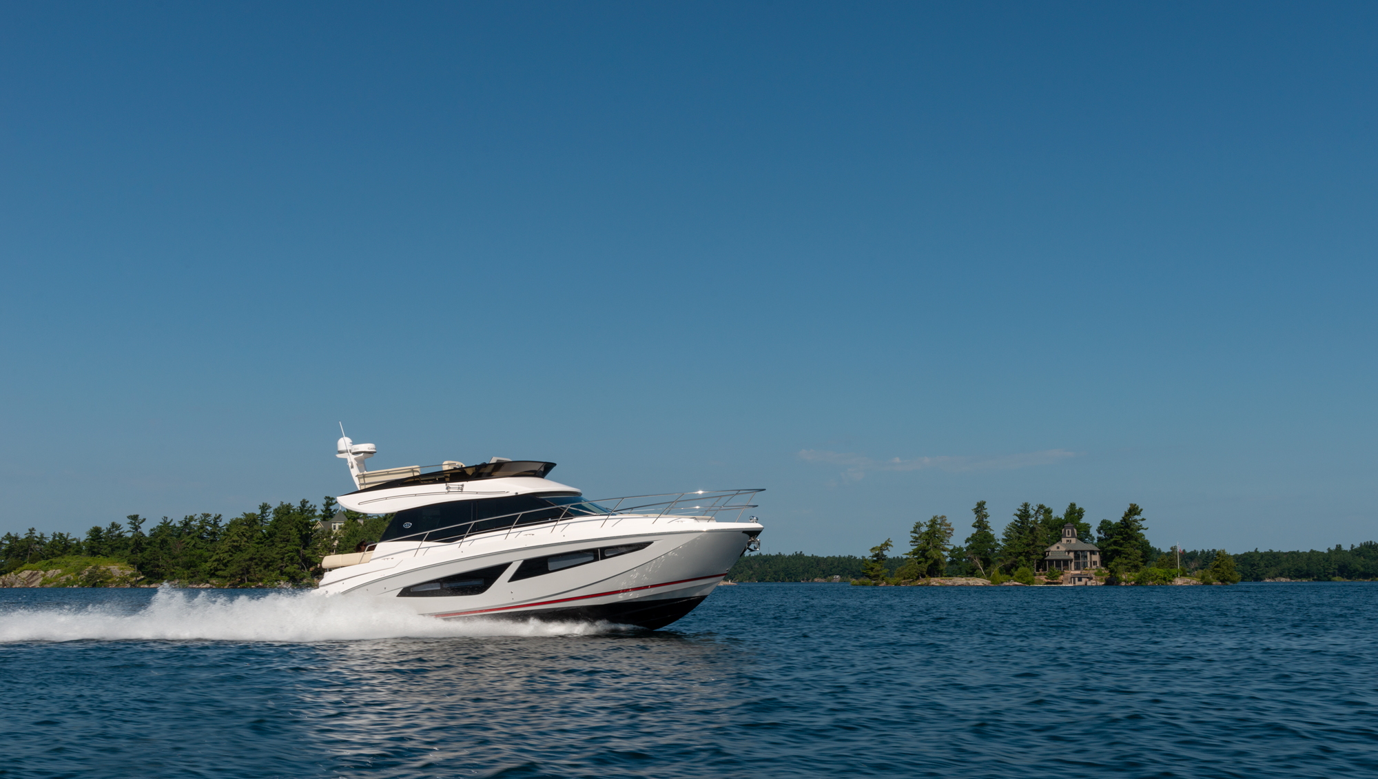 Slide: The Image of Regal 42 Fly 2027 - 14