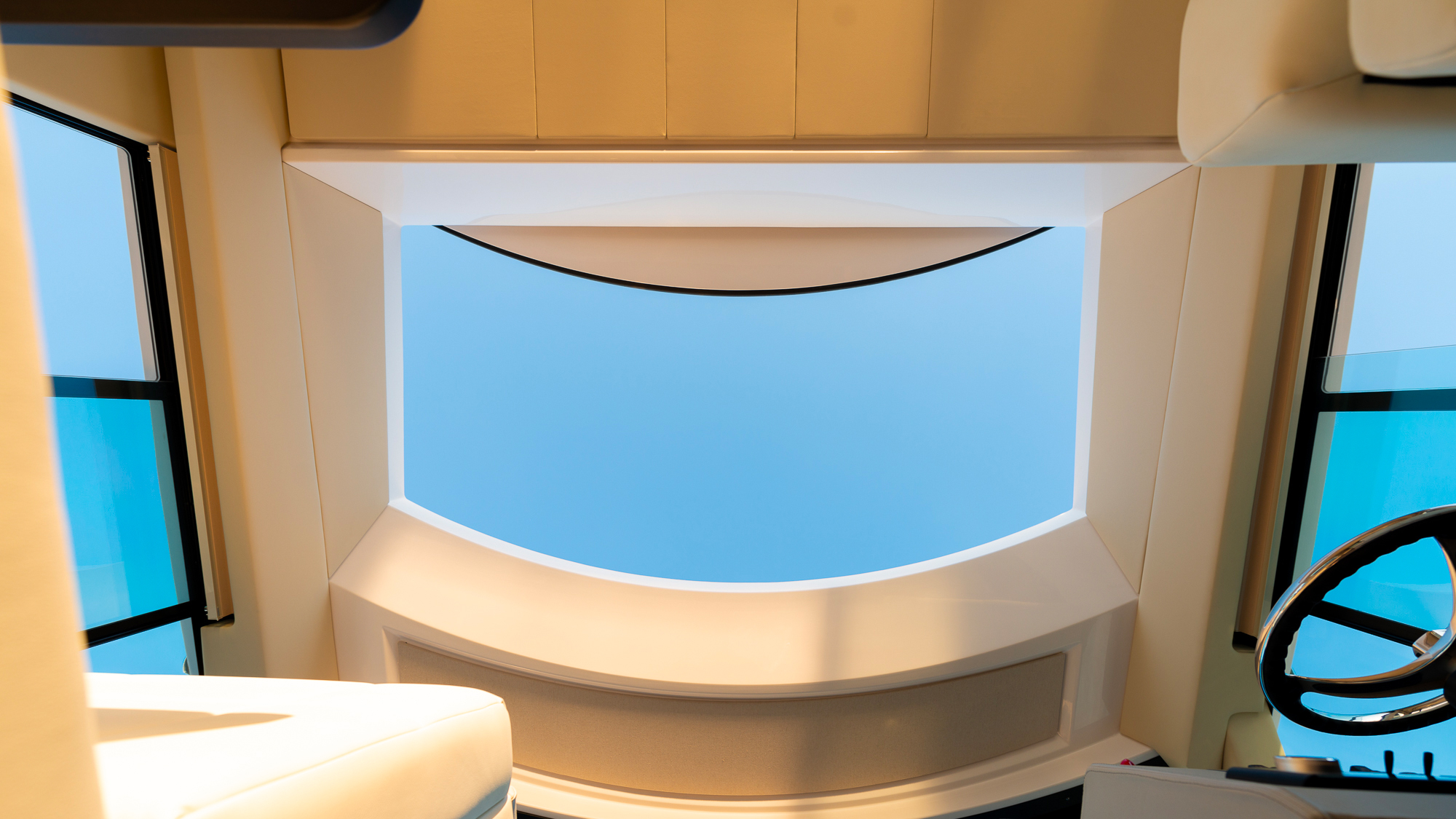 Slide: The Image of Regal 42 XO 2027 - 45