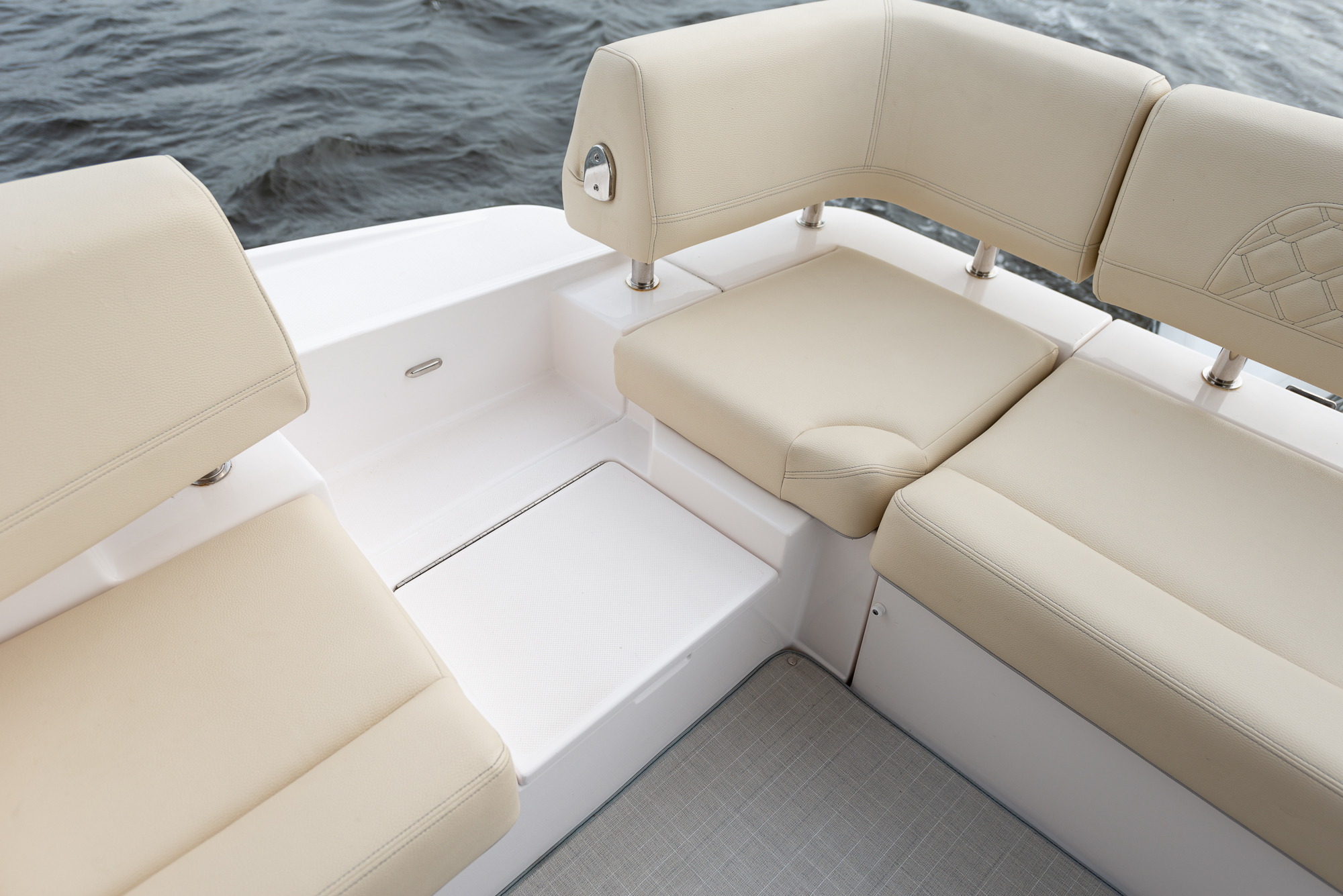 Slide: The Image of Regal 42 XO 2027 - 6