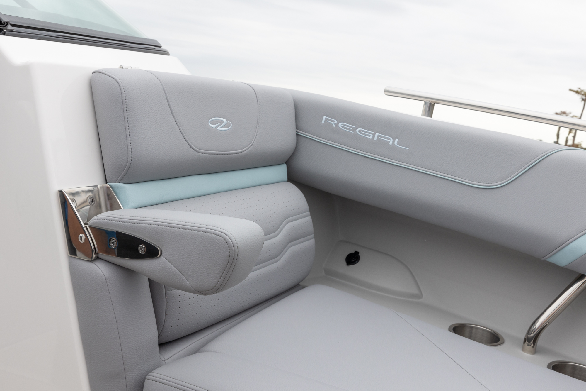 Slide: The Image of Regal LS4 2027 - 44