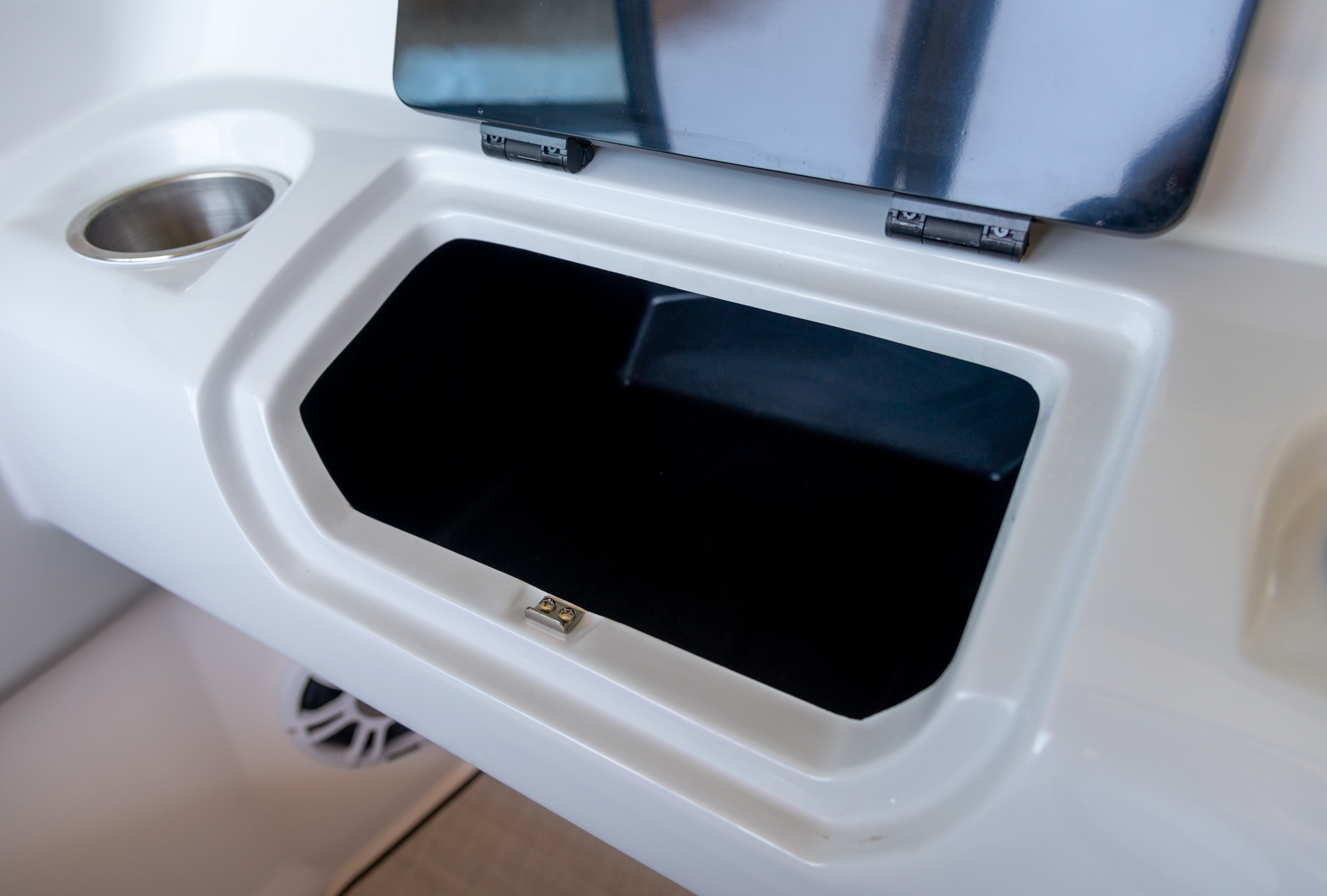 Slide: The Image of Regal LX2 2027 - 3