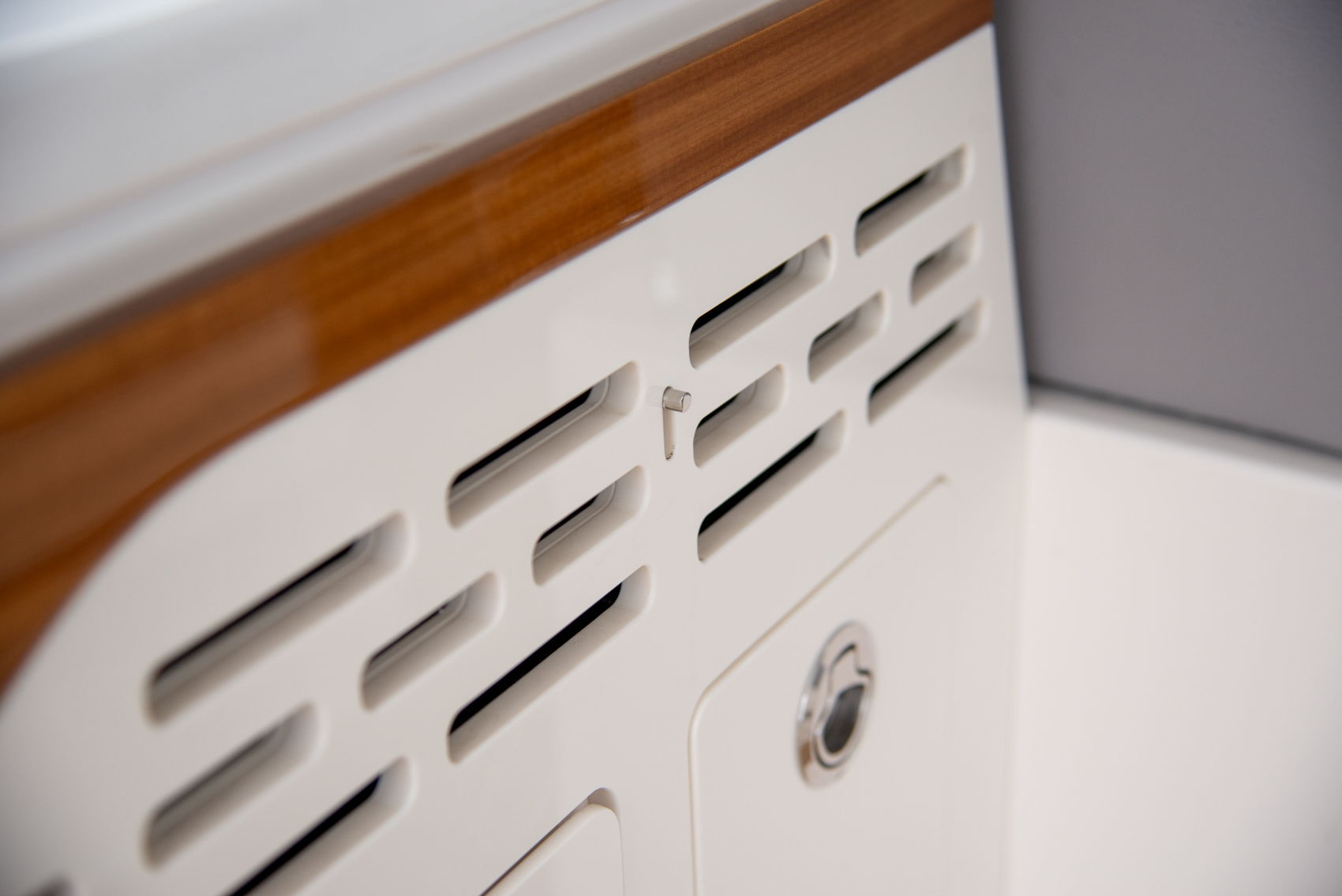 Slide: The Image of Regal LX43 2027 - 10