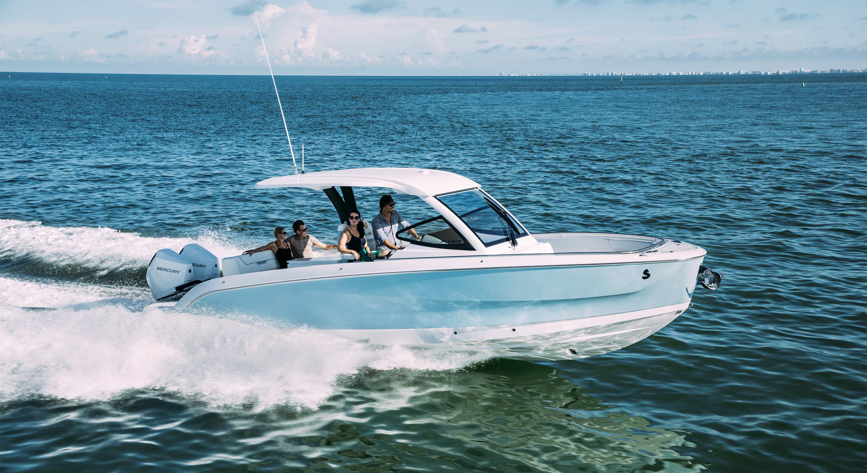 Slide: The Image of Beneteau Power Flyer 30 2027 - 2