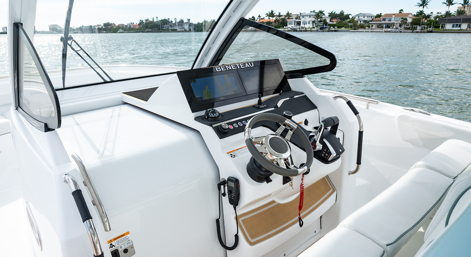 Slide: The Image of Beneteau Power Flyer 30 2027 - 7