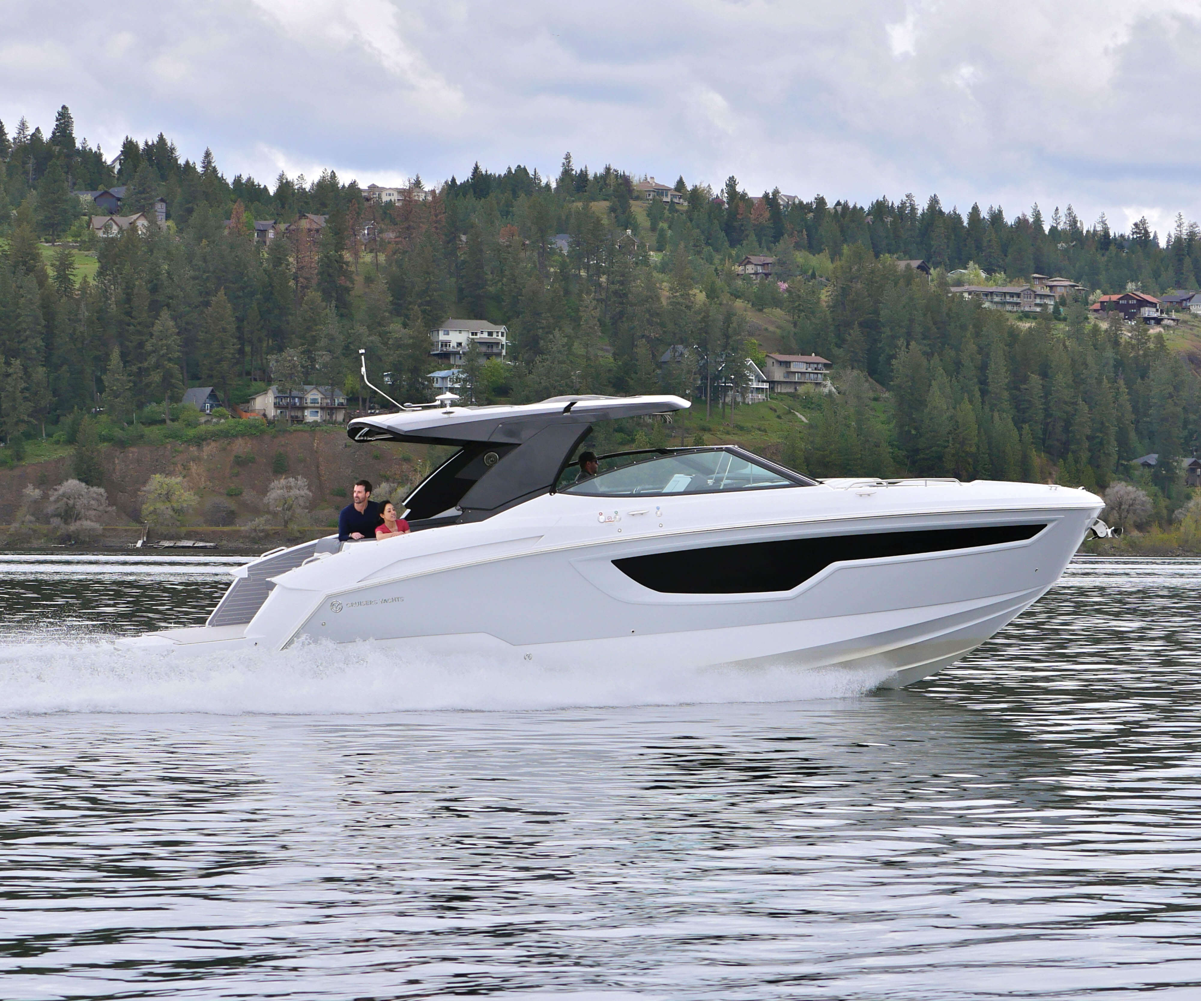 Slide: The Image of Cruisers 38 GLS 2026 - 7