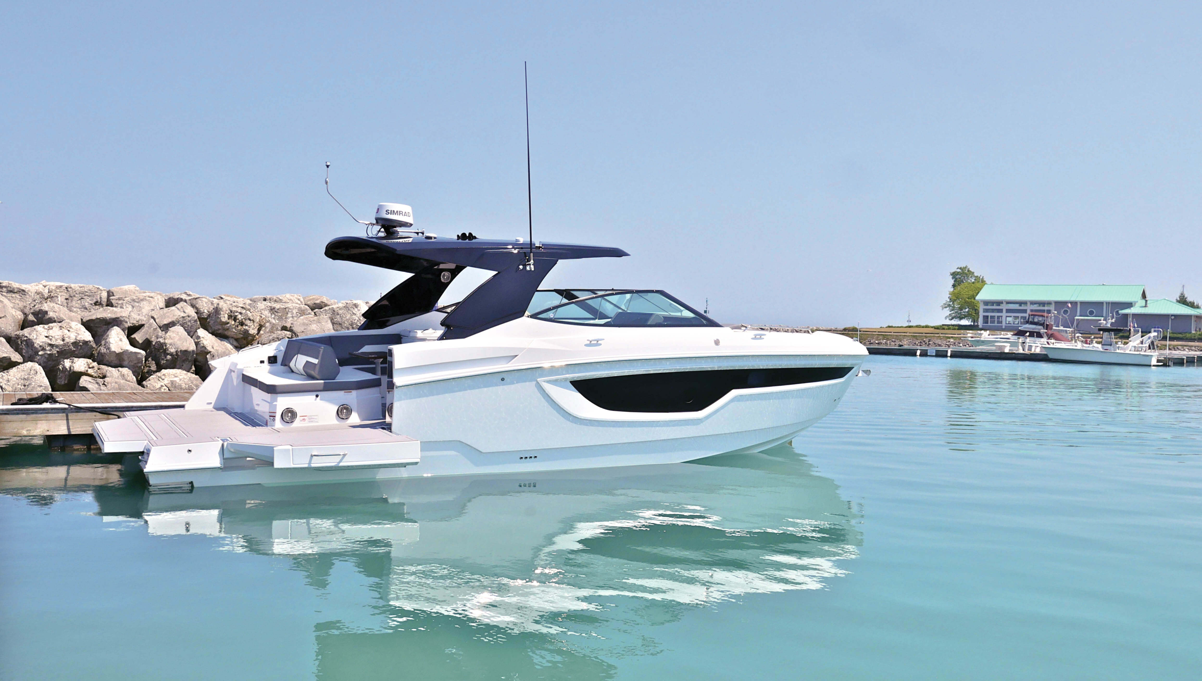 Slide: The Image of Cruisers 38 GLS 2026 - 15