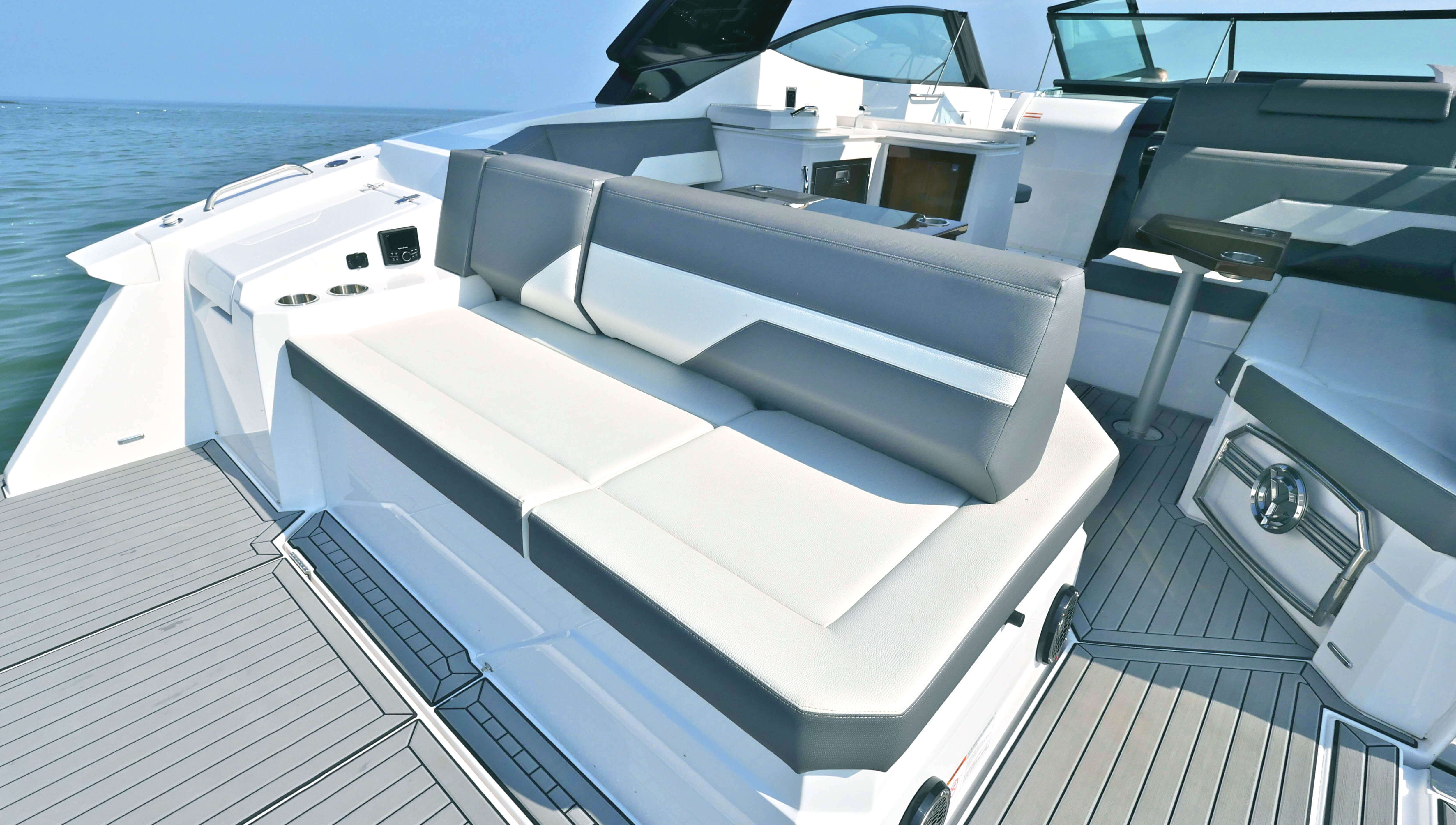 Slide: The Image of Cruisers 38 GLS 2026 - 17