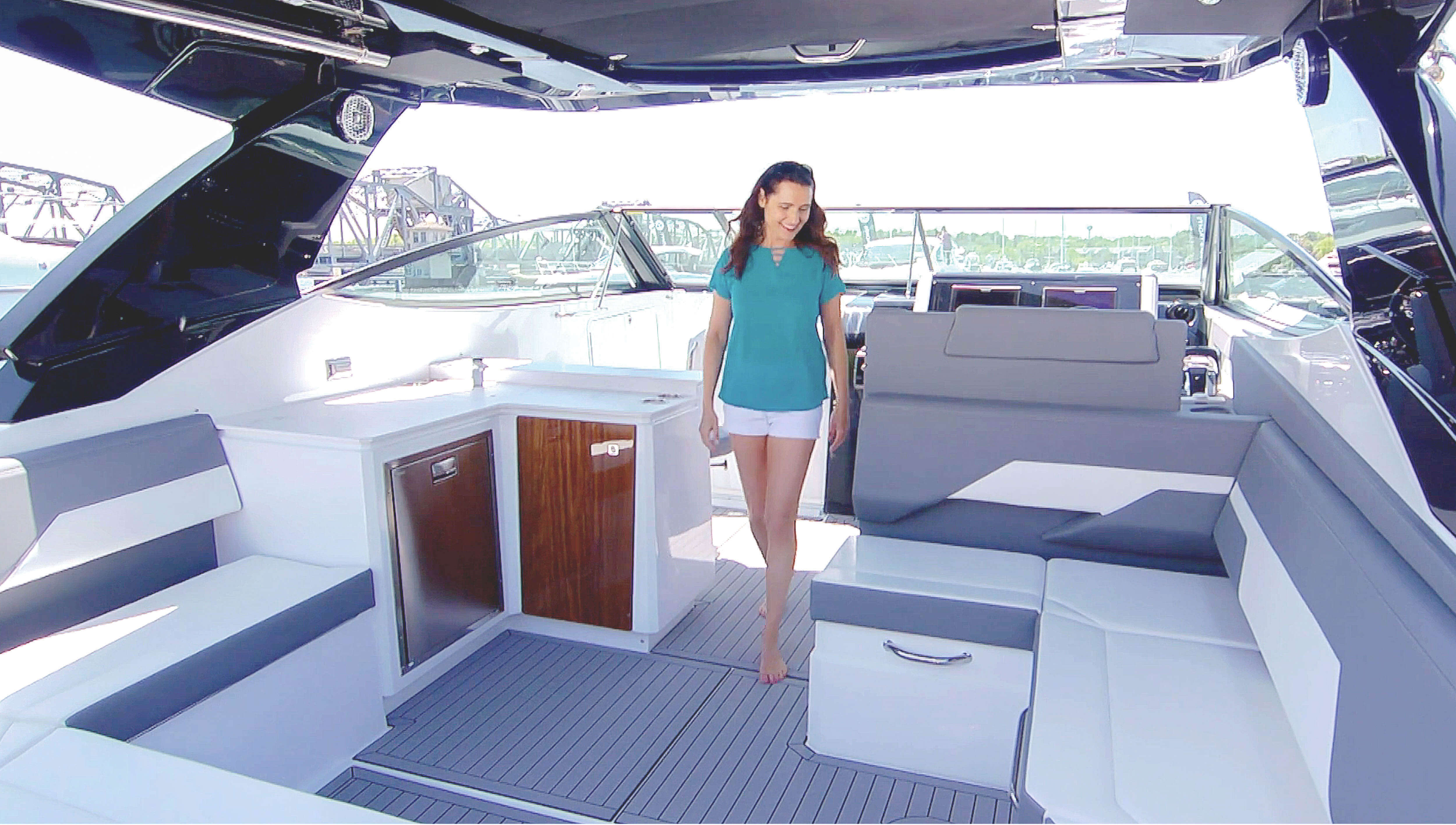 Slide: The Image of Cruisers 38 GLS 2026 - 20