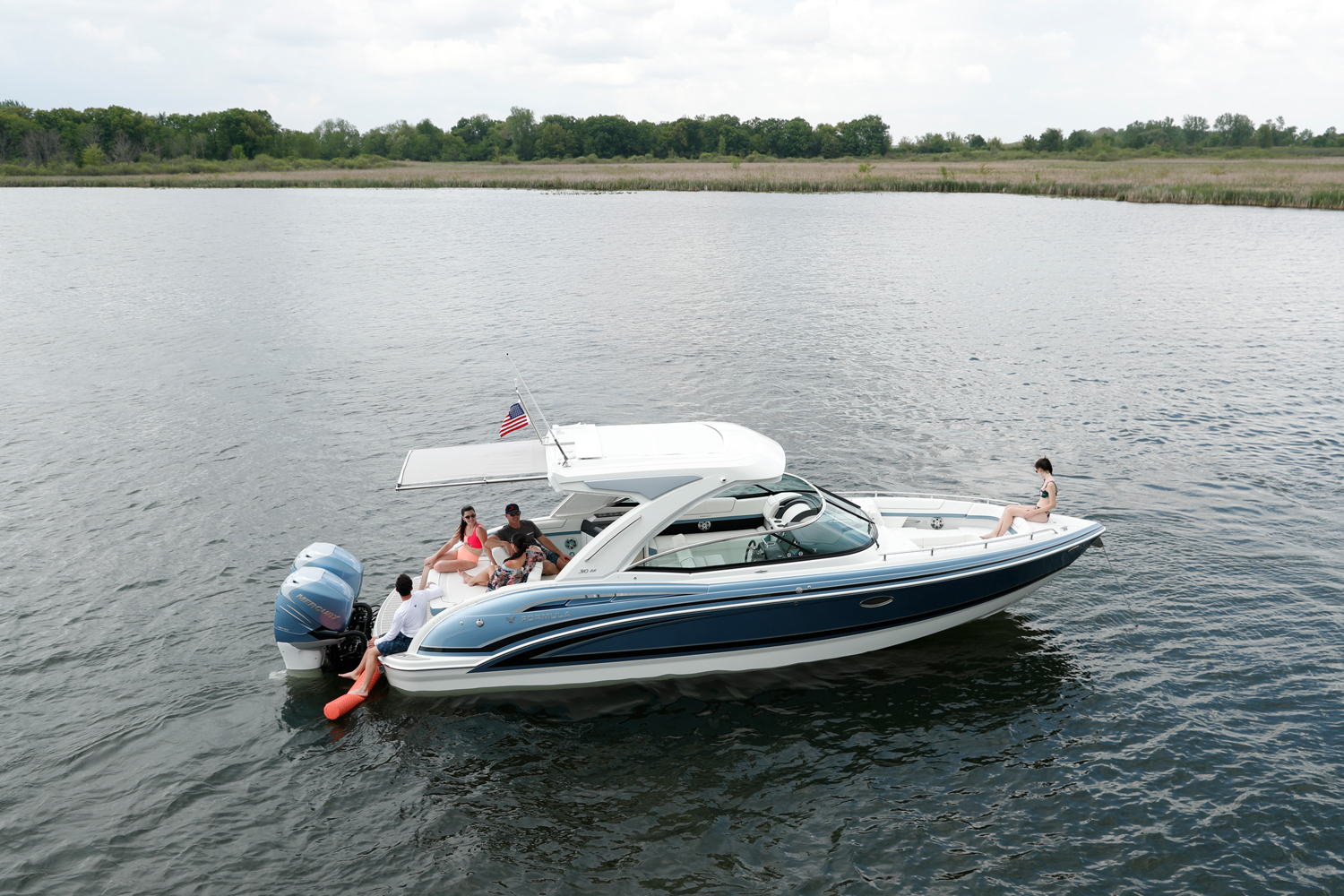 Slide: The Image of Formula 310 Bowrider 2026 - 13