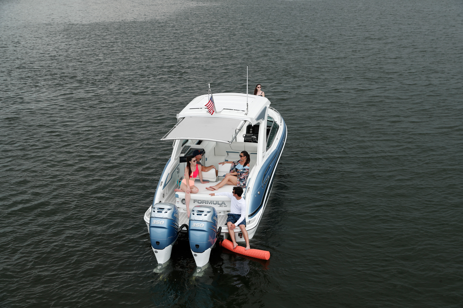 Slide: The Image of Formula 310 Bowrider 2026 - 14