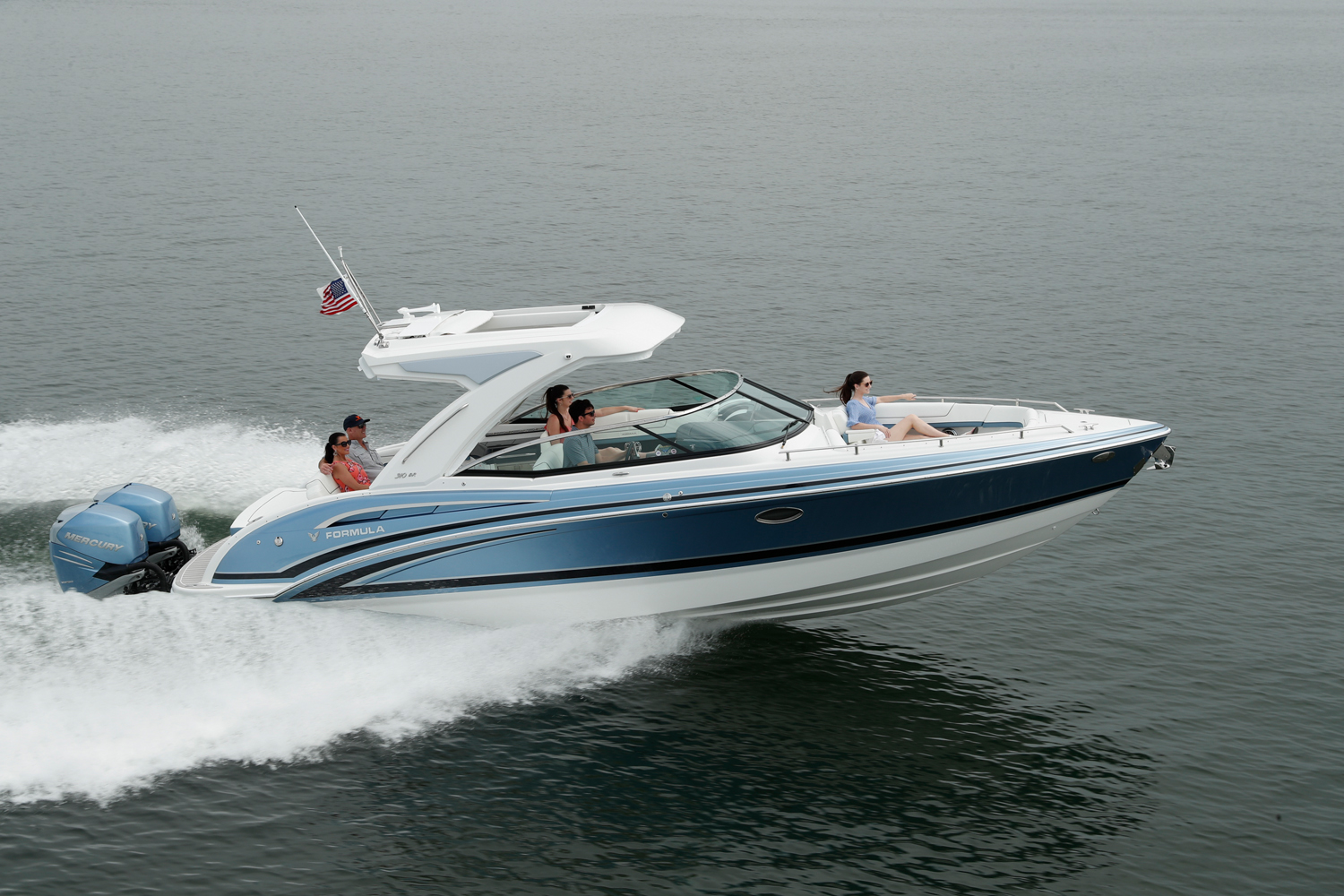 Slide: The Image of Formula 310 Bowrider 2026 - 17