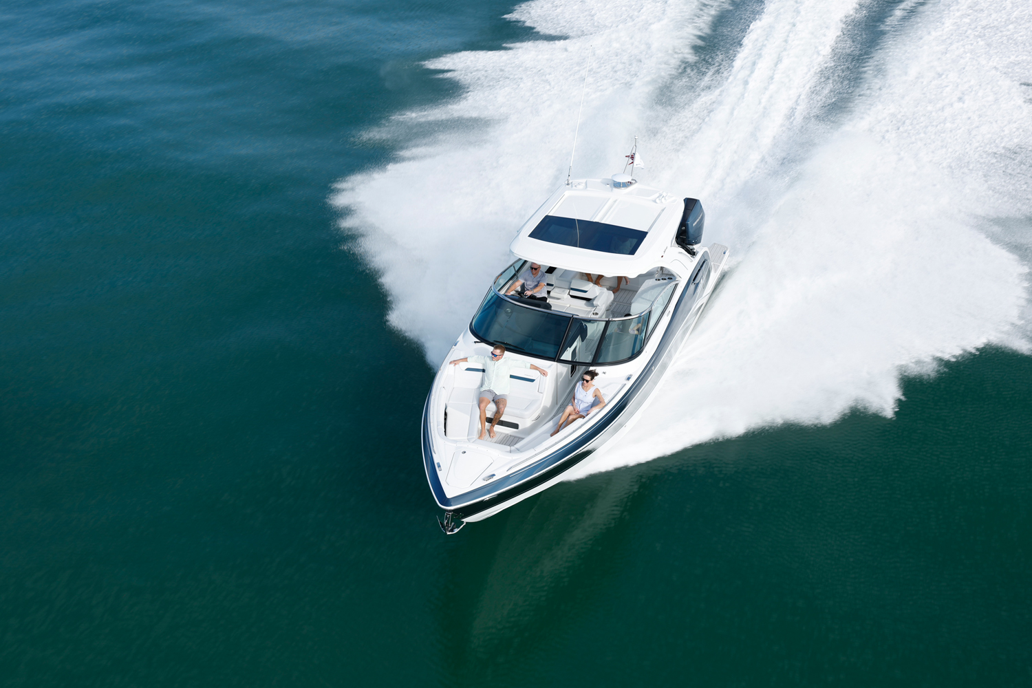 Slide: The Image of Formula 360 Crossover Bowrider 2026 - 14