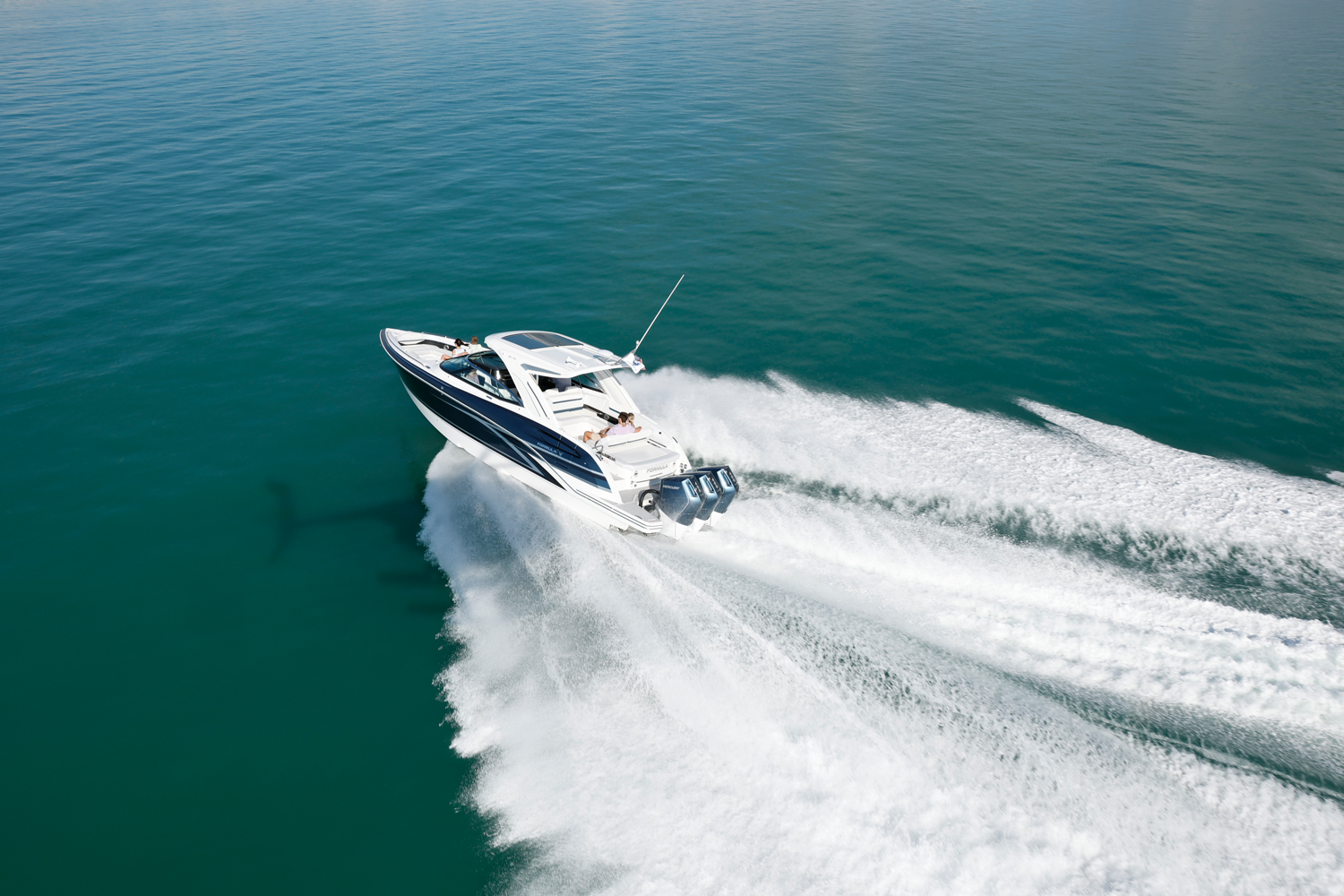Slide: The Image of Formula 360 Crossover Bowrider 2026 - 20