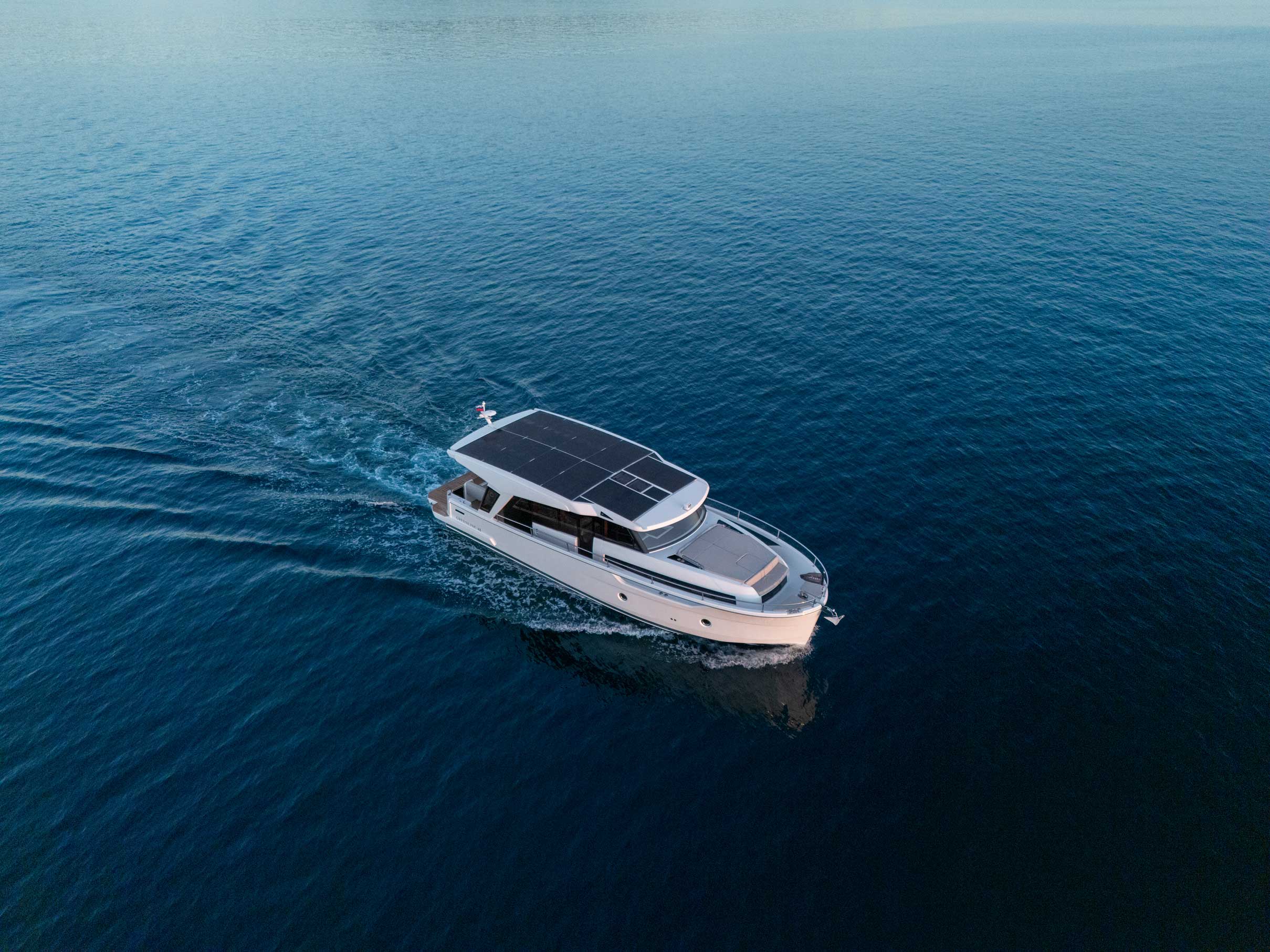Slide: The Image of Greenline 42 Hybrid 2027 - 8