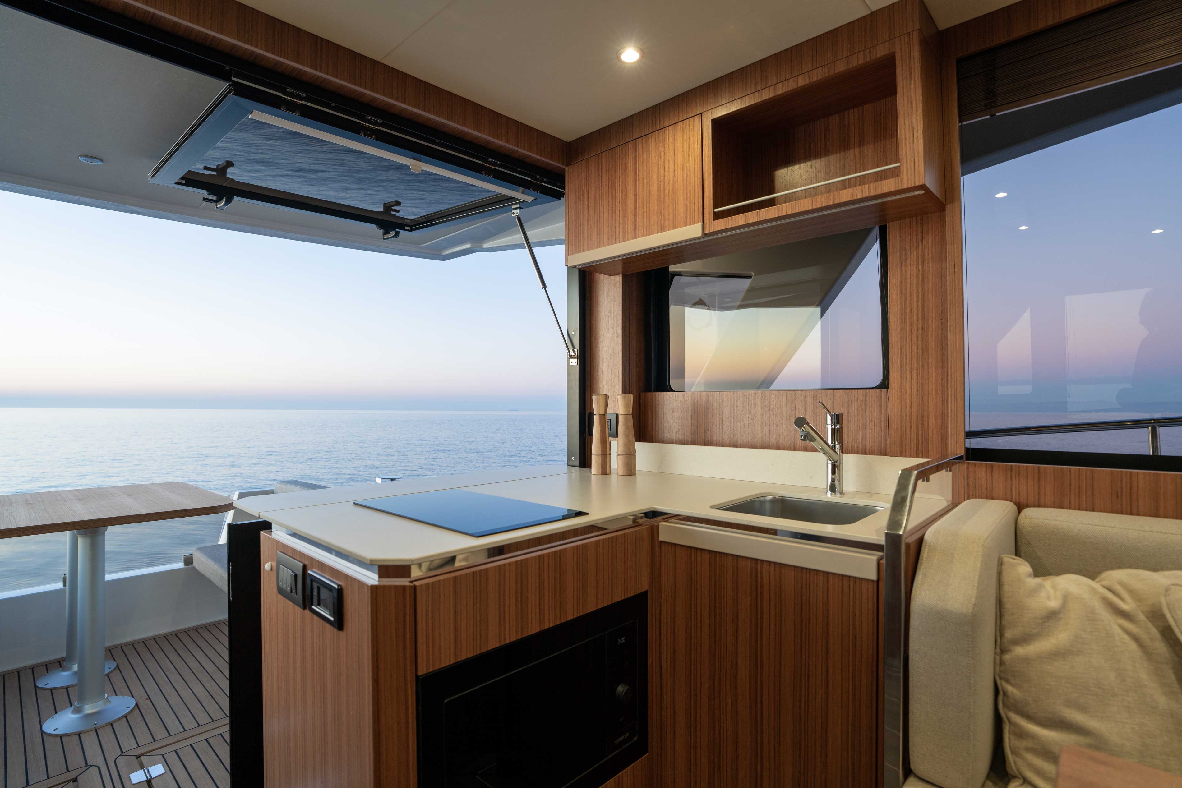 Slide: The Image of Greenline 42 Hybrid 2027 - 9
