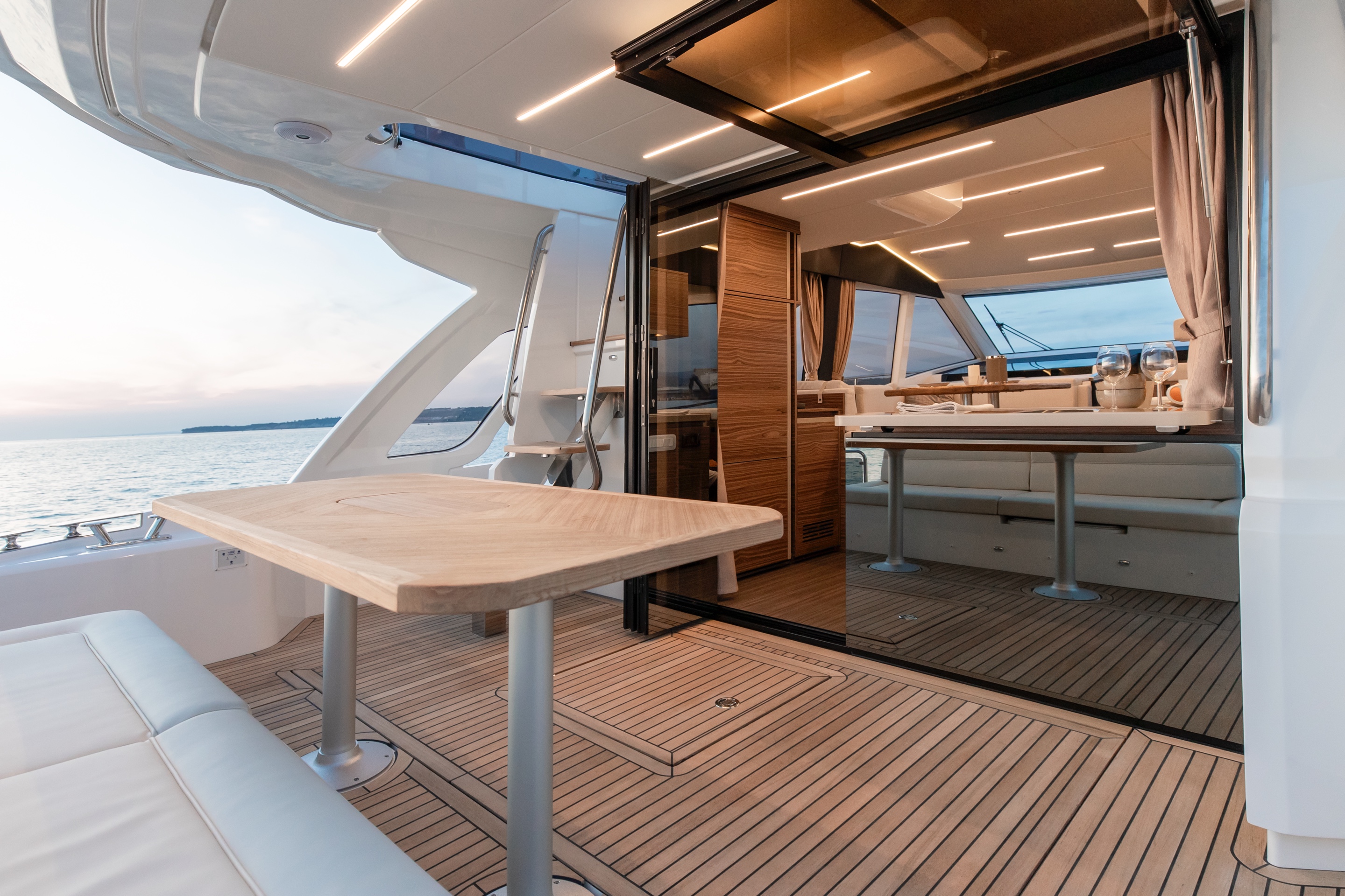 Slide: The Image of Greenline 45 Fly Hybrid 2024 - 7