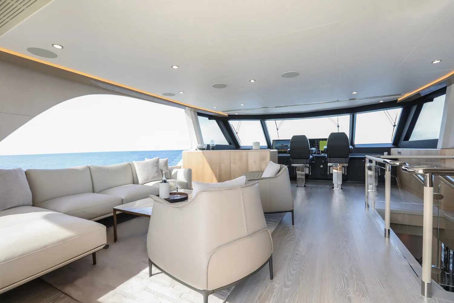 Slide: The Image of Ocean Alexander 28 Legend 2026 - 8