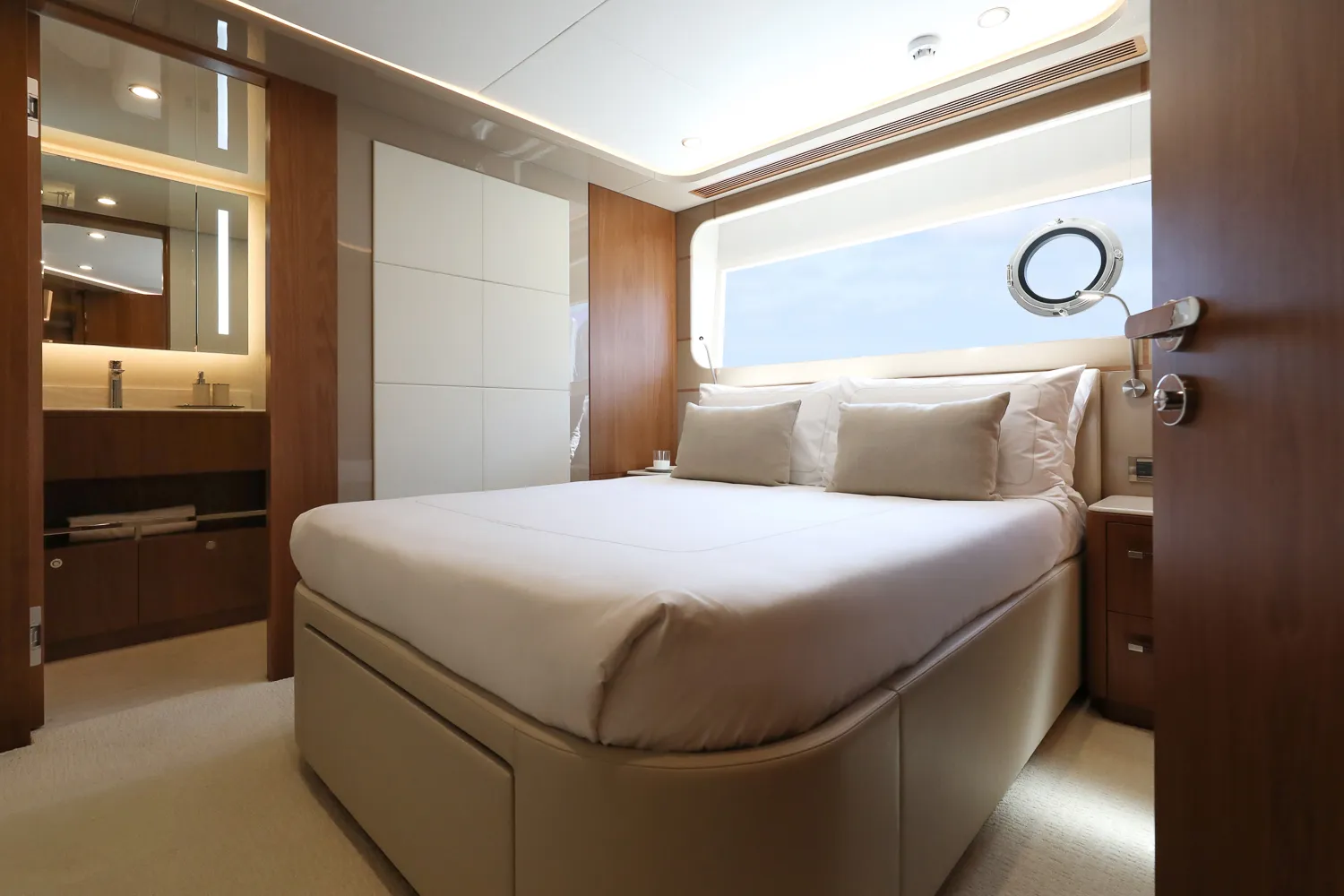 Slide: The Image of Ocean Alexander 30 Revolution 2027 - 17