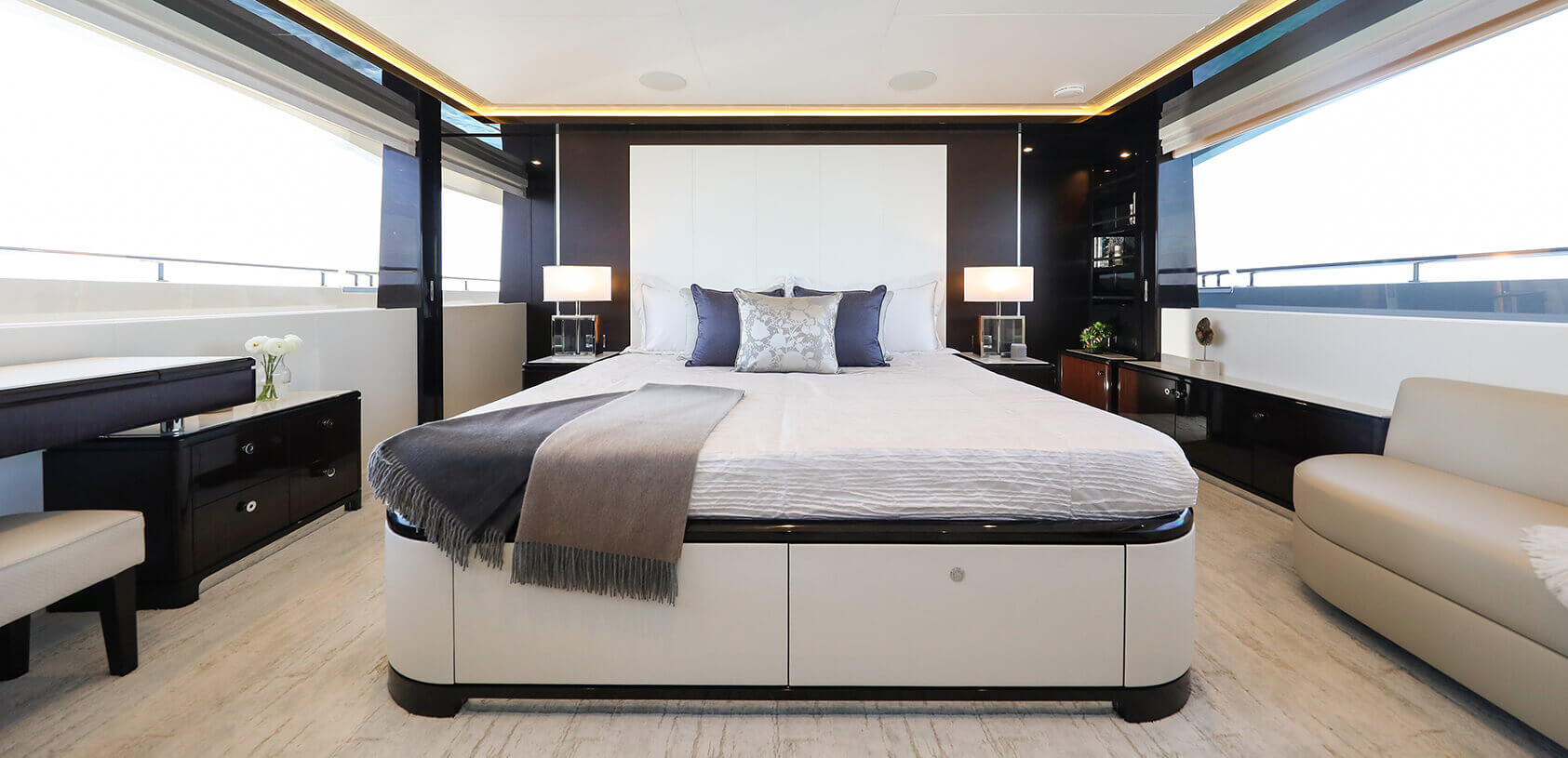 Slide: The Image of Ocean Alexander 37 Legend 2027 - 14