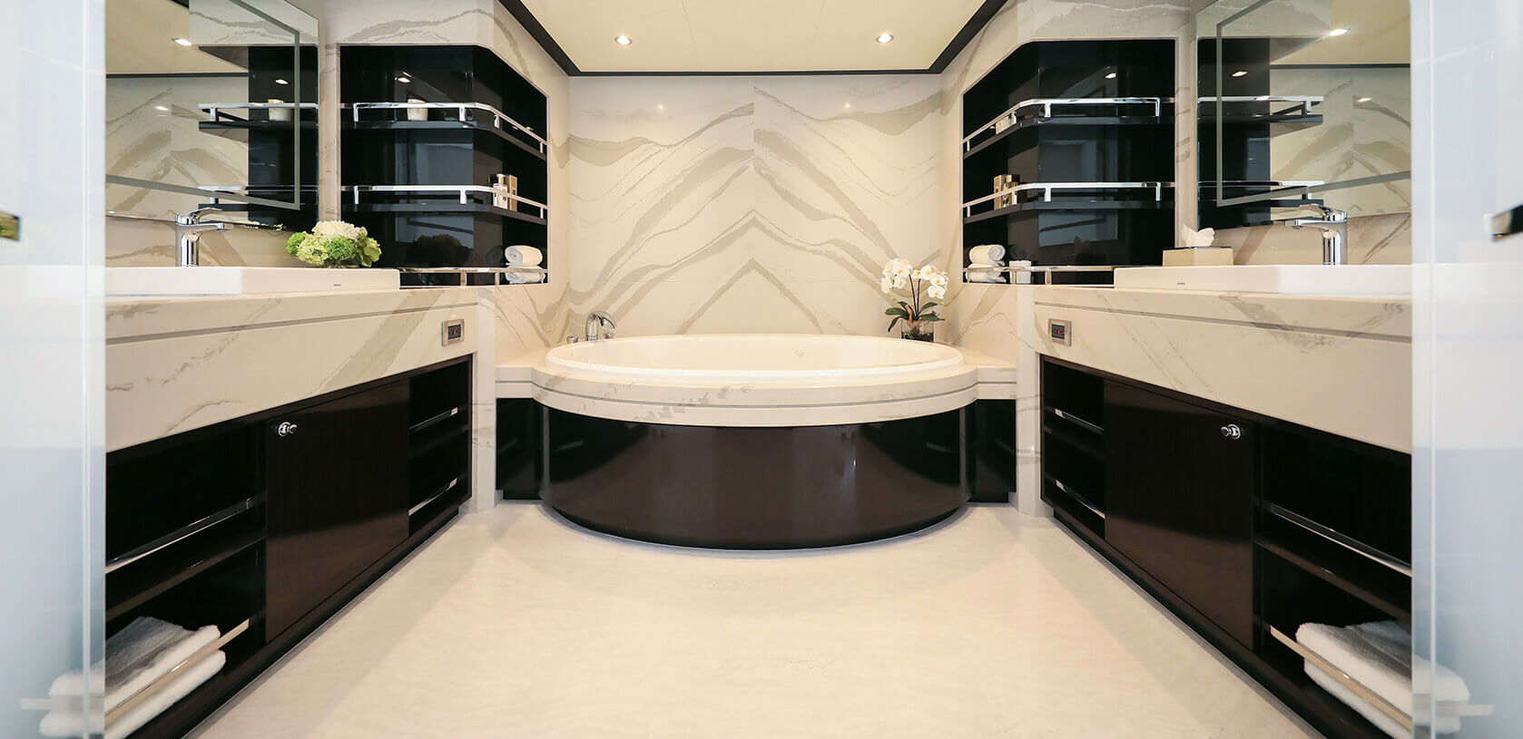 Slide: The Image of Ocean Alexander 37 Legend 2027 - 17