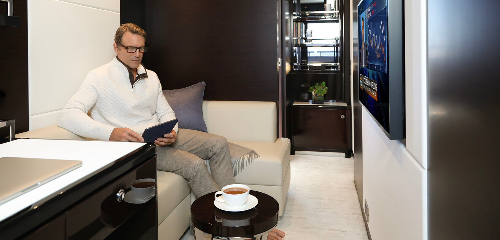 Slide: The Image of Ocean Alexander 37 Legend 2027 - 19