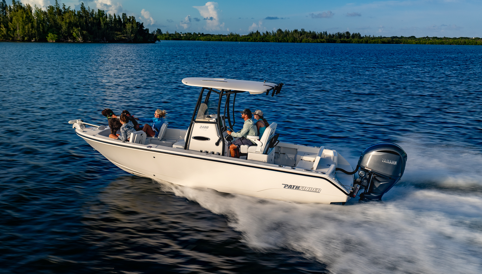 Slide: The Image of Pathfinder 2400 Hybrid 2027 - 20