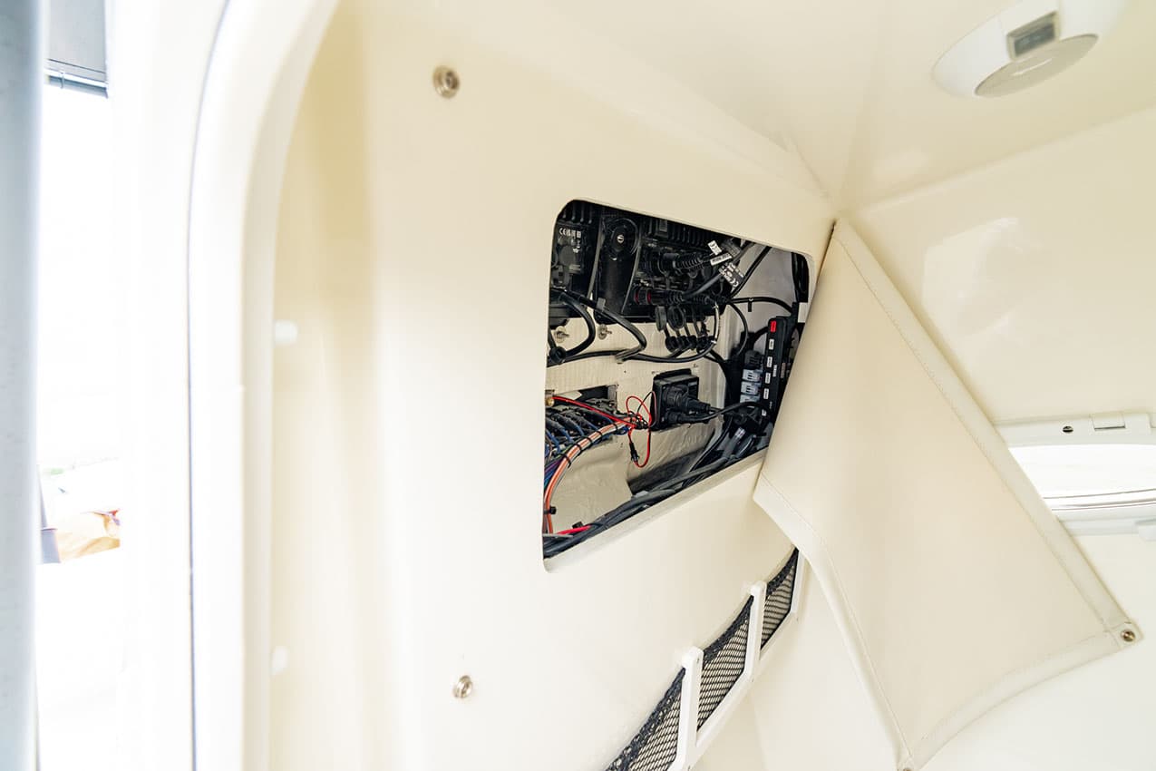 Slide: The Image of Pathfinder 2600 Hybrid 2027 - 15