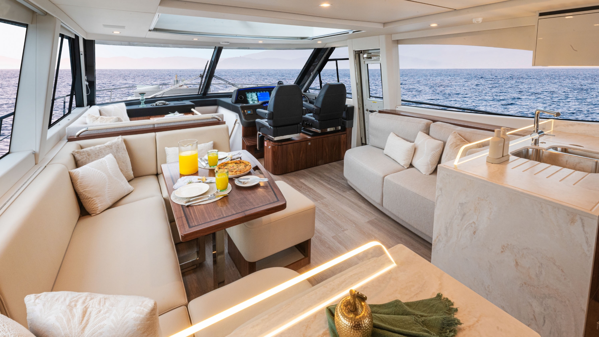 Slide: The Image of Riviera 6200 SPORT YACHT 2027 - 12