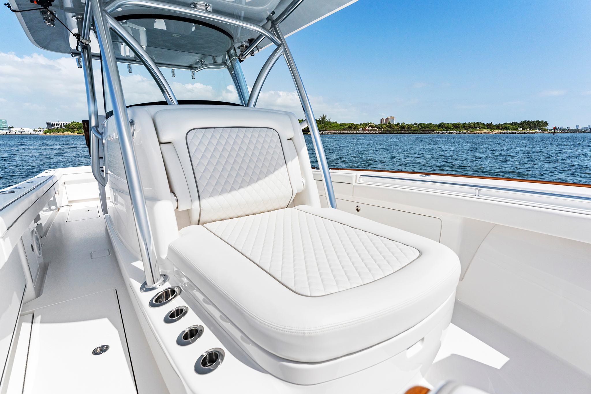 Slide: The Image of Valhalla Boatworks V-33 2027 - 18