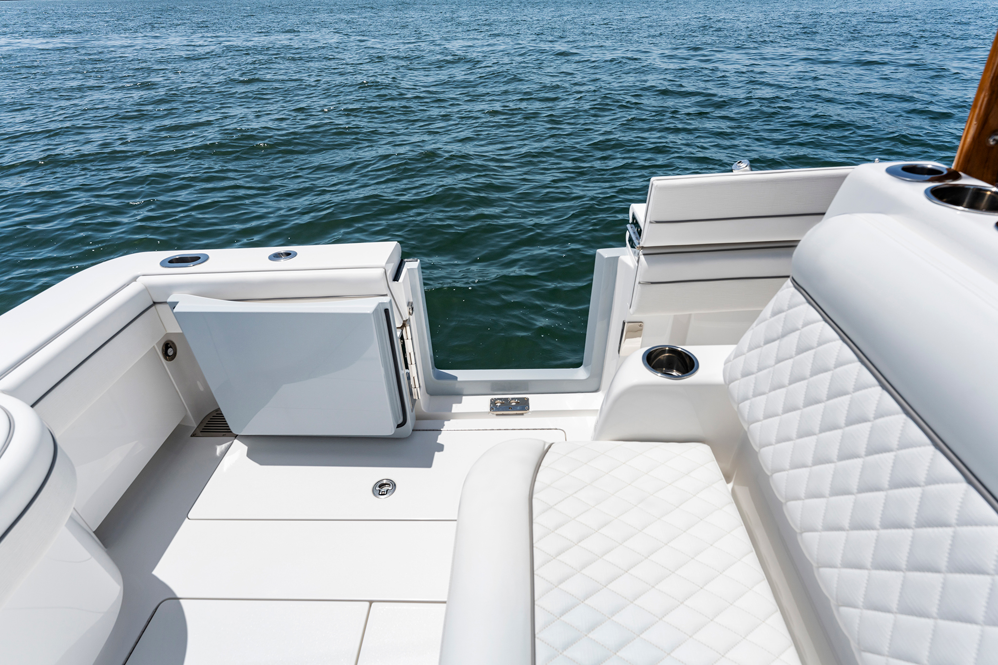 Slide: The Image of Valhalla Boatworks V-33 2027 - 28