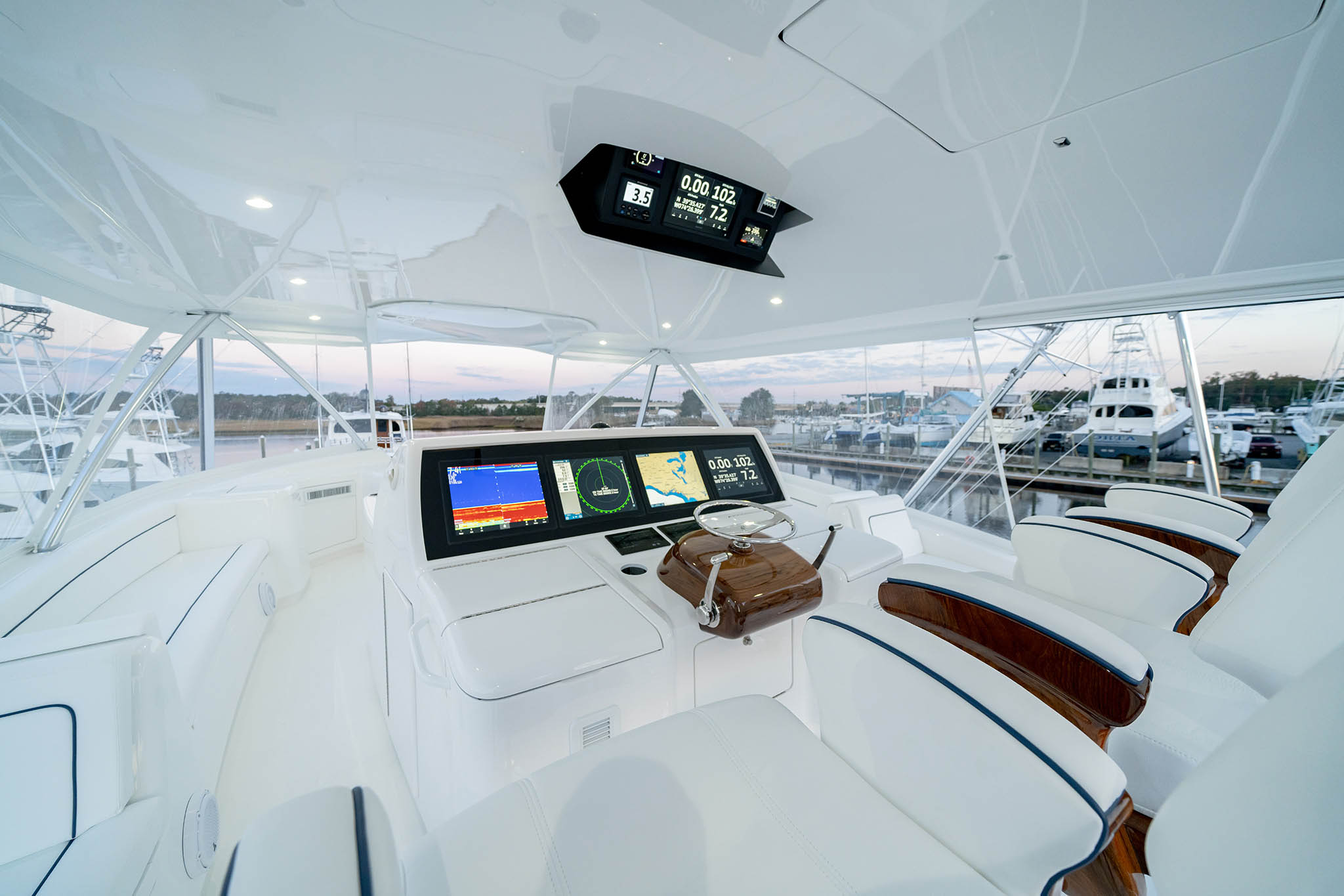 Slide: The Image of Viking 90 Convertible 2027 - 10