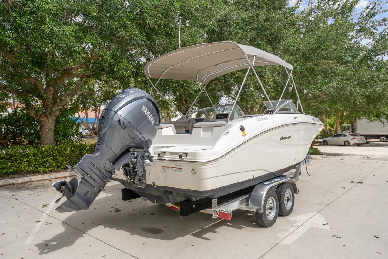 Hurricane SunDeck 2050 OB 2025 - Marine Source