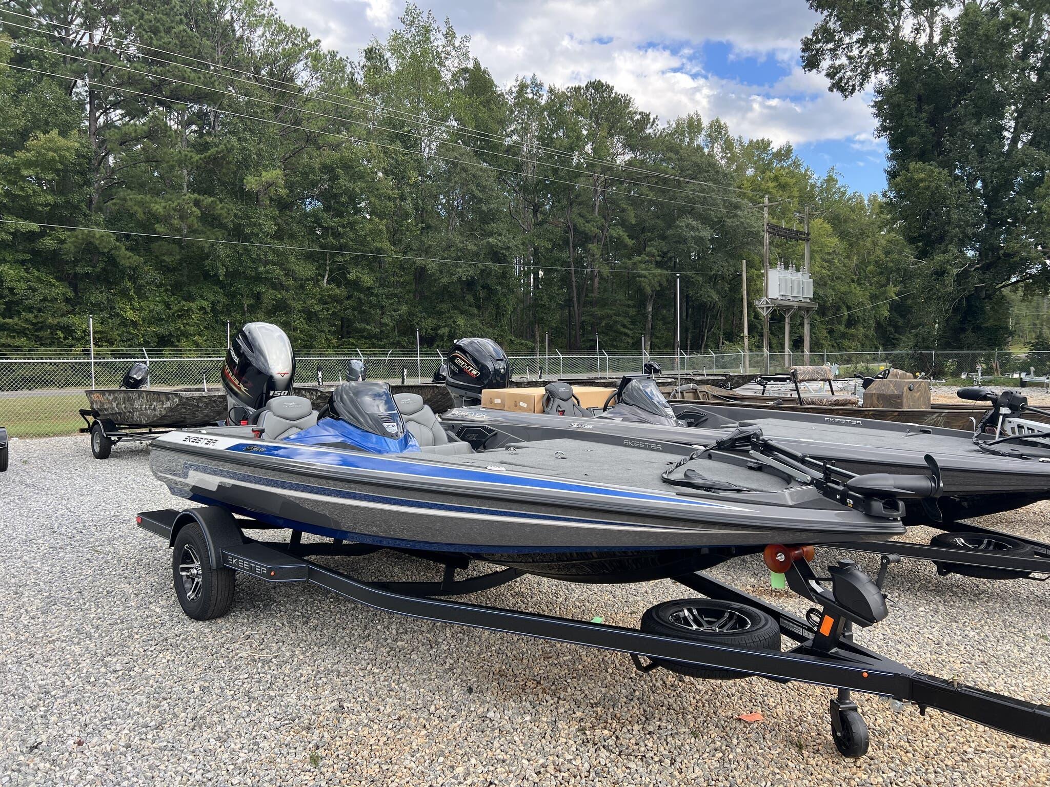 Monster うますぎ 2025 Skeeter ZXR20 - Dupo Marine Center