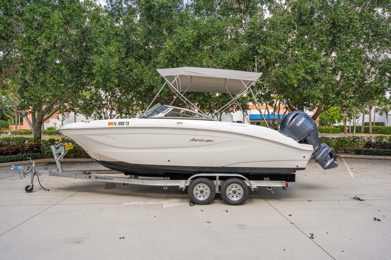 FT Hurricane SunDeck 217 OB 2025 - Marine Source